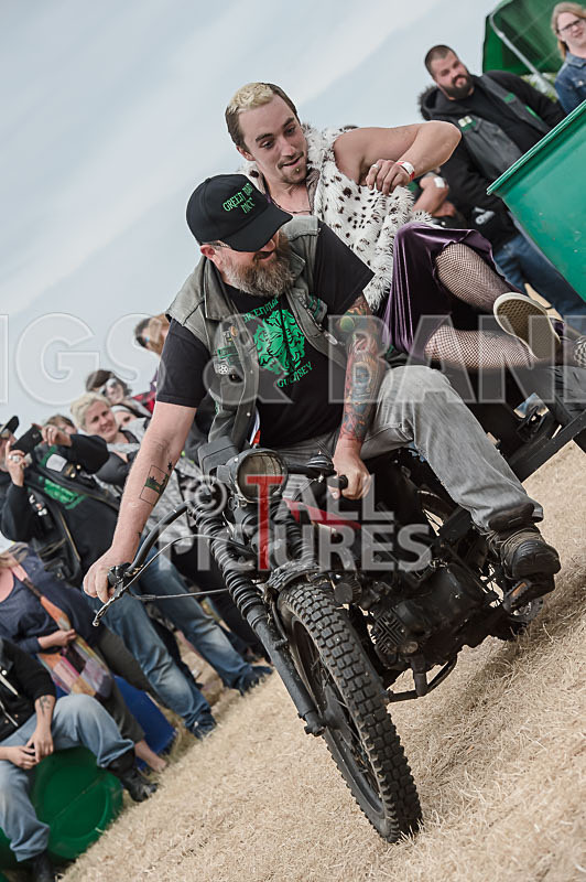 Trike Fun_2015-22 - TRIKE, CHILLI & TUG OF WAR