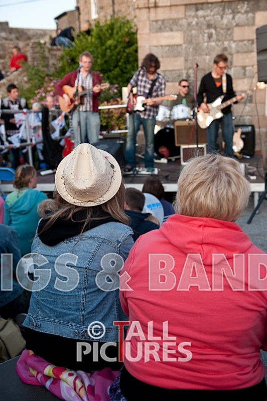 Castle Music-5 - CASTLE CORNET MUSIC NIGHTS 2009