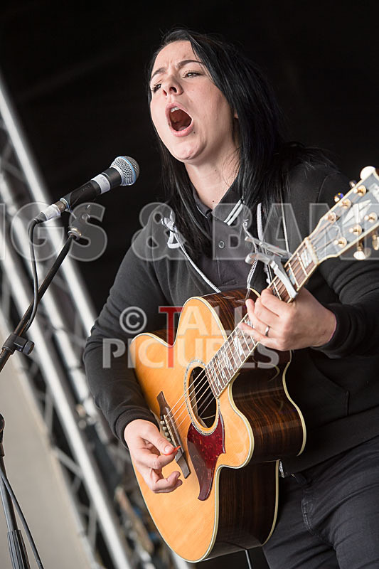 Lucy Spraggan-3 - LUCY SPRAGGAN