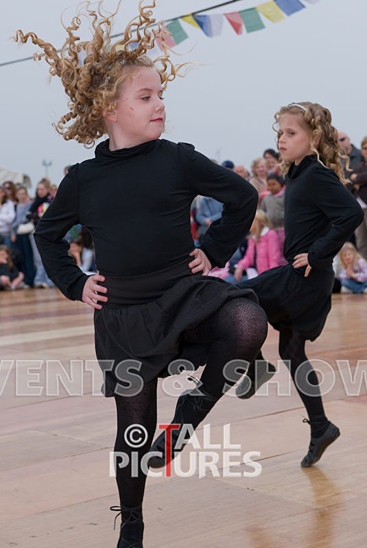 Lib Day08-174 - 2008 DAYTIME ATMOSPHERE