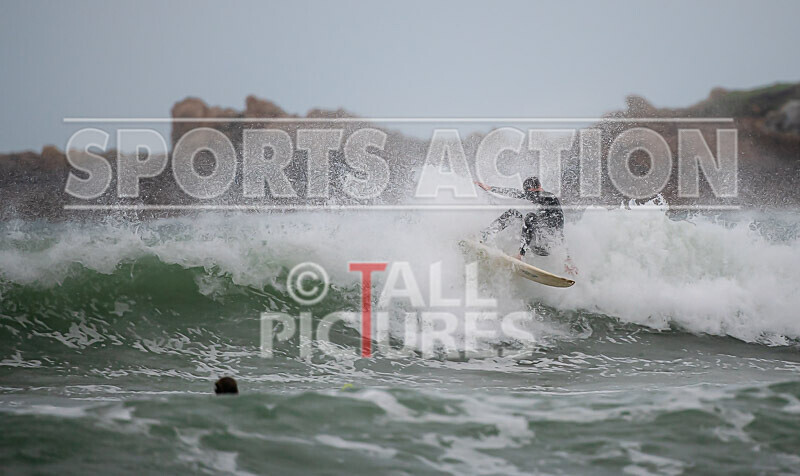 Surfing_01-11-2020-73 - SURFING AT VAZON BAY GUERNSEY