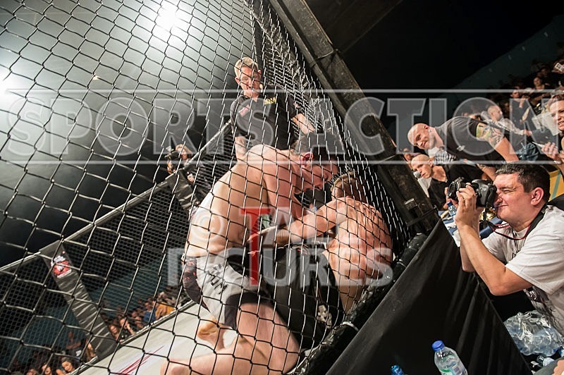 Cage Fighting_2012_Bout 11-25 - BOUT-11