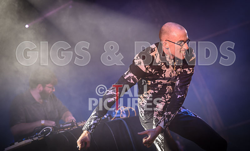 The Correspondents-66 - THE CORRESPONDENTS