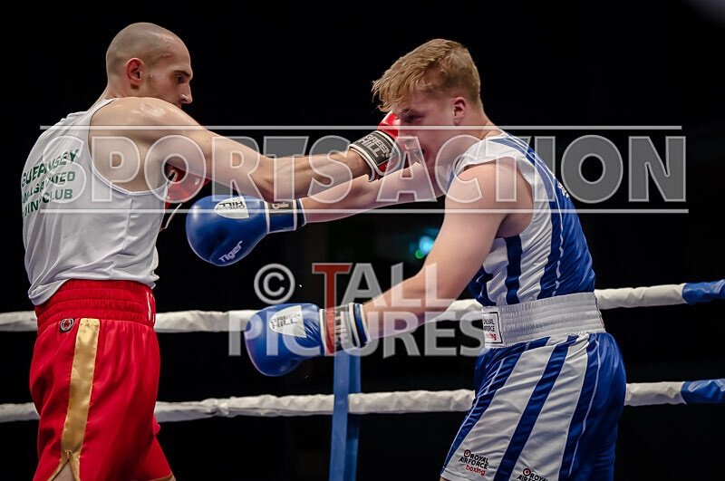 BOUT 9- Cameron Hards v Alex Sanderson-21 - BOUT 9: Cameron Hards v Alex Sanderson