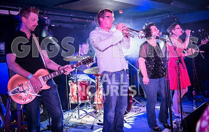 Ray and the Guns-4 - RAY AND THE GUNS