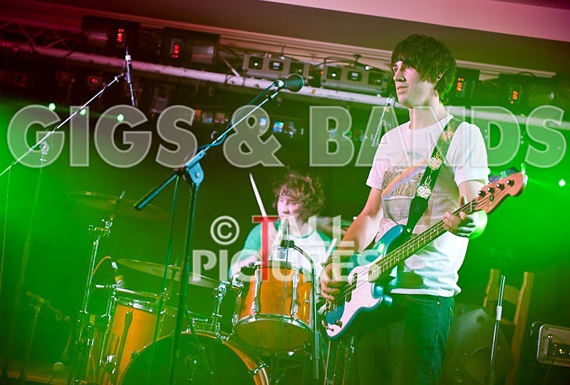 The Deadbeats-9 - THE DEADBEATS