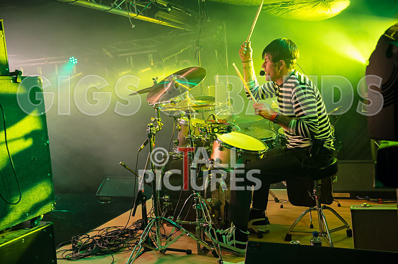 The Electric Shakes-117 - THE ELECTRIC SHAKES