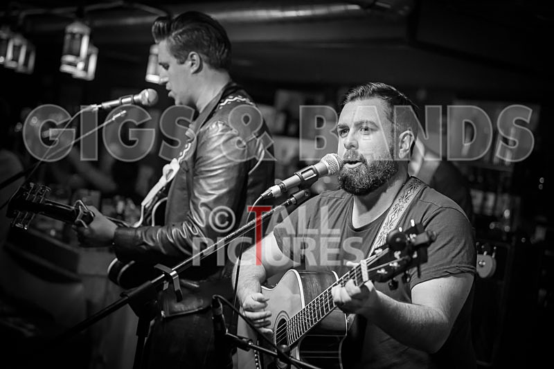 Matt Bonneville  the Cage Shakers-32 - MATT BONNVILLE & THE CAGE SHAKERS