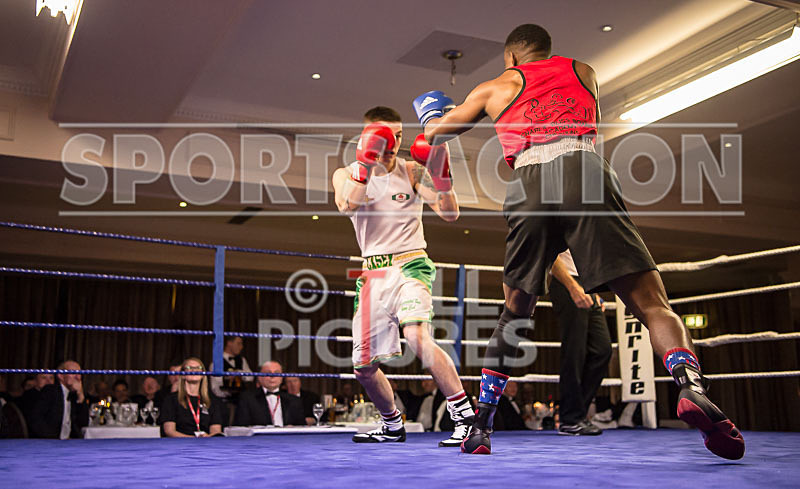 Bout - 11_Casey De La Mare v Babatunji Ogiunniya-17 - Bout - 11_Casey De La Mare v Babatunji Ogiunniya