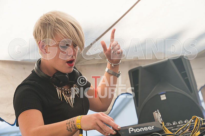 Hannah Jacques-3 - HANNAH JACQUES