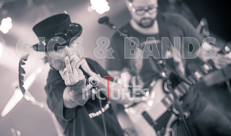 Thee Jenerators-501 - THEE JENERATORS