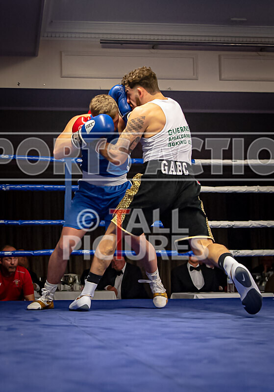BOUT 10_Billy Le Poullain v Josh Bridges-34 - BOUT 10_Billy Le Poullain v Josh Bridges