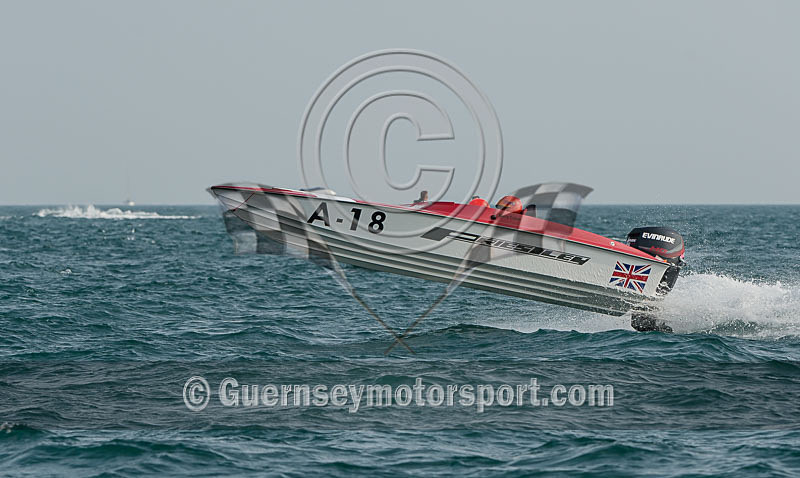 Worlds Powerboats_2014_Race-2-288 - UIM CLASS 3A & 3B WORLD OFFSHORE CHAMPIONSHIP_RACE-2
