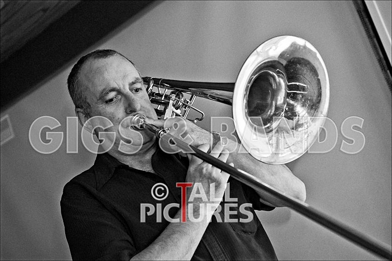 Boneheads-11 - THE BONEHEADS