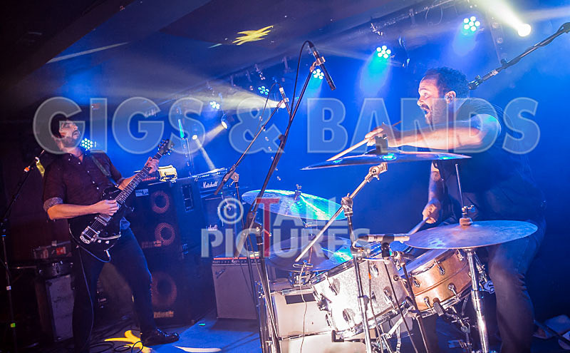 The Graveltones-80 - THE GRAVELTONES