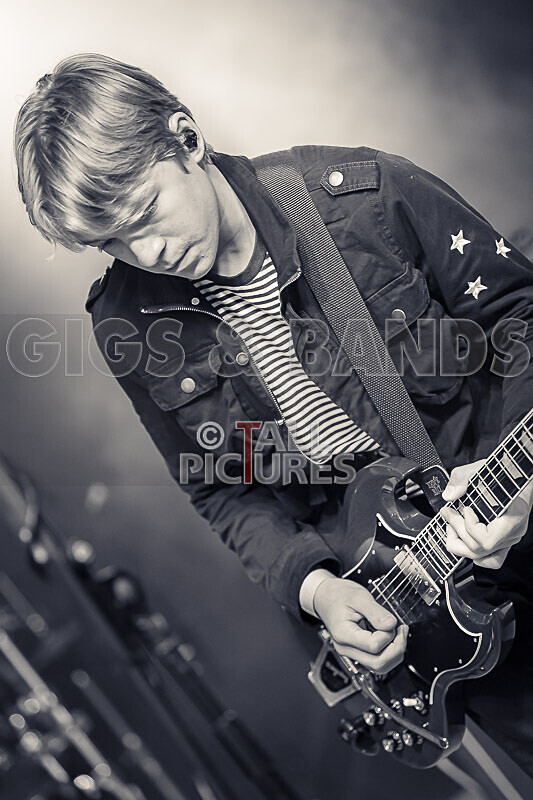 Sonic Bomb-136 - SONIC BOMB