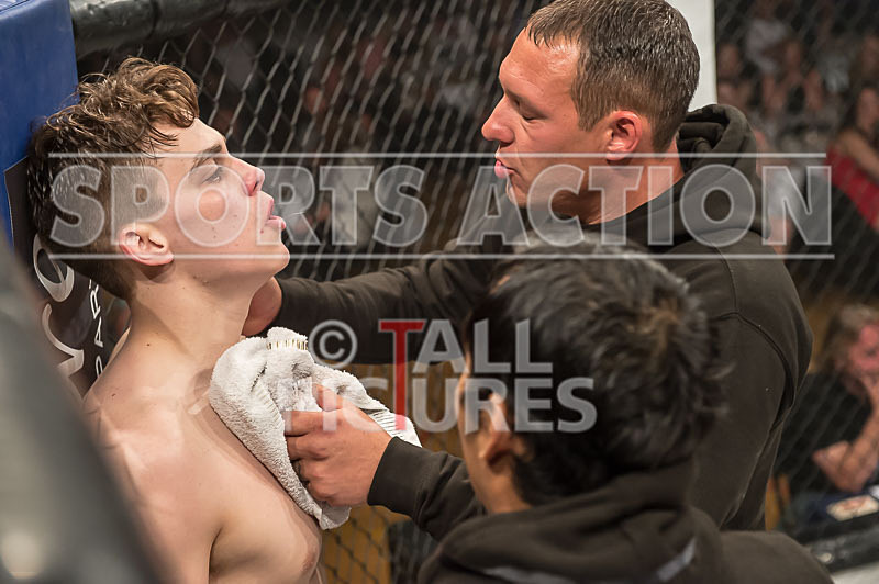 Paul ONeil v Robert Hurst-29 - BOUT 2