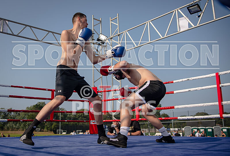 BOUT 4 - Alex -Quarter Pounder- Finer v Chris -Granite- Gavey-29 - BOUT 4 - Alex 'Quarter Pounder' Finer v Chris 'Granite' Gavey