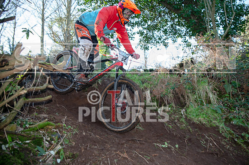 MTB Downhill_19-01-2020-104 - MTB WINTER DOWNHILL 2020_ROUND-2