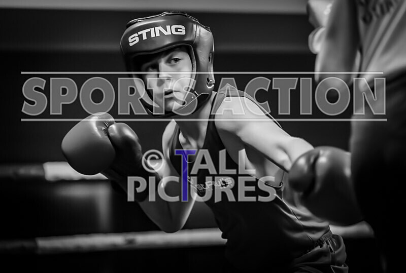 BOUT- 4 - Jacob Jones v Tommy Clark-3 - BOUT: 4 - Jacob Jones v Tommy Clark