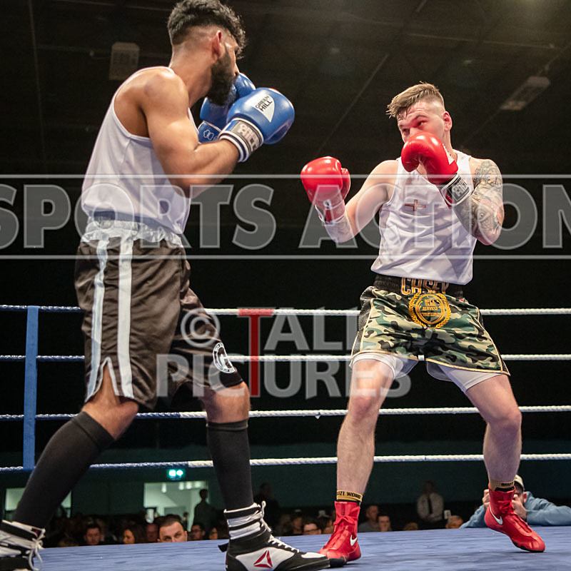 BOUT- 20 - Casey De La Mare v Amar Kayani-27 - BOUT-20 - Casey De La Mare v Amar Kayani