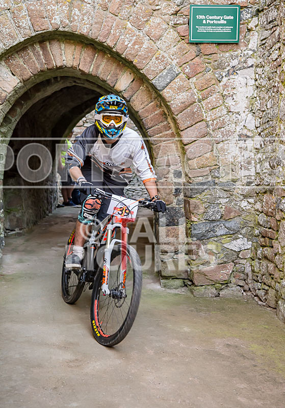 Conquer the Castle_2016-14 - CONQUER THE CASTLE 2016