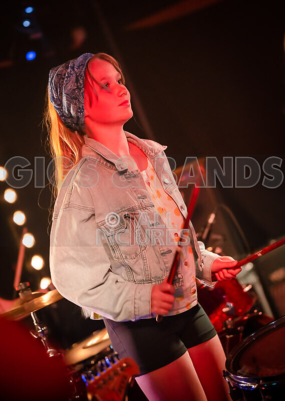 Hunting for Flames-37 - HUNTING FOR FLAMES