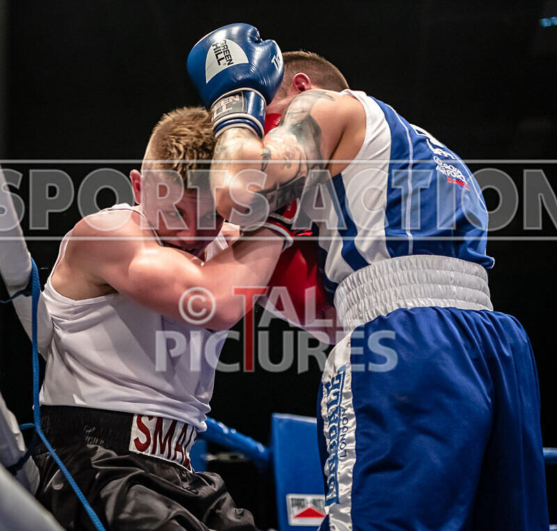 Bout 16_Mason Smale v Liam Fox-28 - Bout 16_Mason Smale v Liam Fox