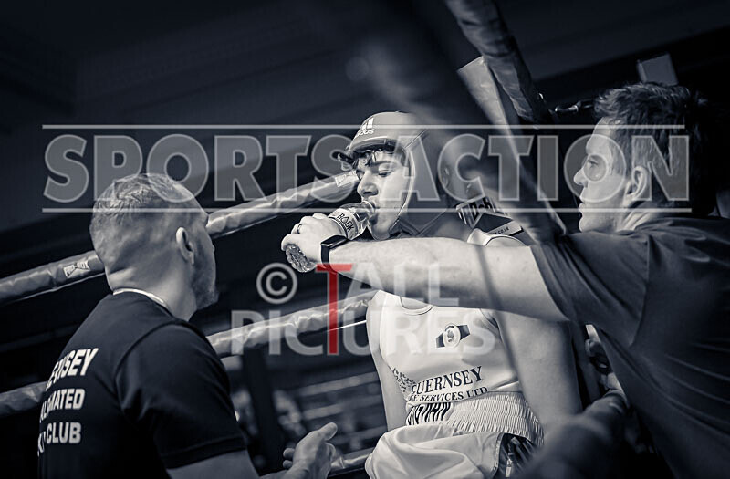 BOUT 2_Ethan Le Moignan v Cian Pope-33 - BOUT 2_Ethan Le Moignan v Cian Pope