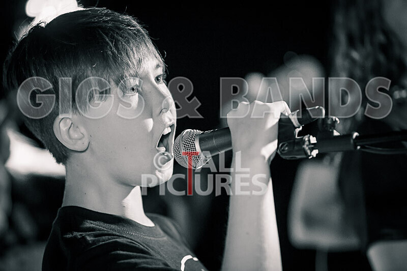 Shameless-30 - SHAMELESS