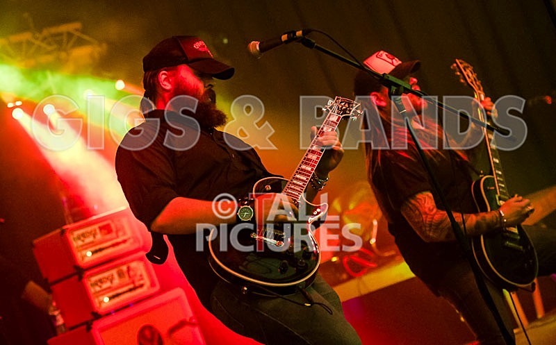 Godsized-18 - GODSIZED