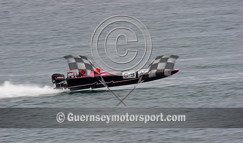 Guernsey Powerboat Racing_24-07-11-38 - ROUND-6 FERMAIN COURSE