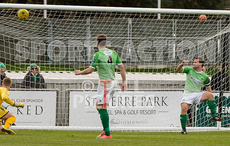 GFC v Shoreham_18-11-2017-49 - GUERNSEY FC v SHOREHAM