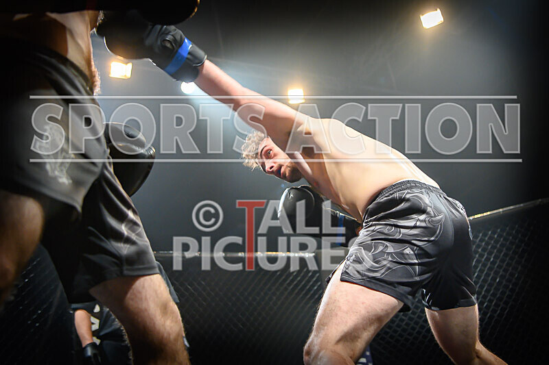 BOUT- 1 - Joe Wilson v Jake Fletcher-30 - BOUT: 1 - Joe Wilson v Jake Fletcher