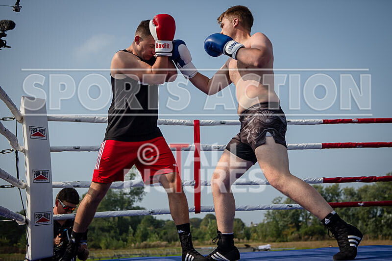 BOUT 1 - Ivan -El Terrible- v Elliot Cocket-28 - BOUT 1 - Ivan 'El Terrible' Donaldson v Elliot Cocket