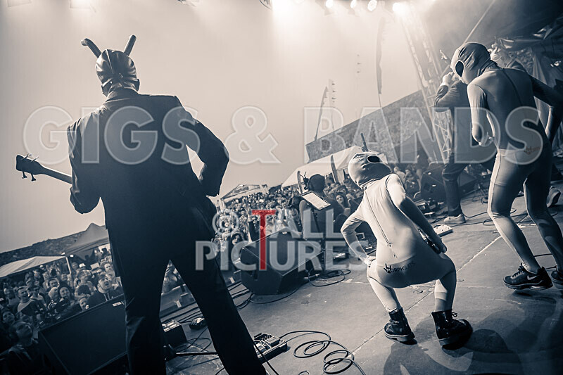 The Bensons-15 - THE BENSONS