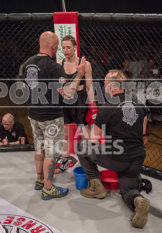 Zoe Findlay v Lolly Guard-28 - BOUT 3