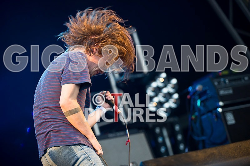 Cage the Elephant-44 - CAGE THE ELEPHANT