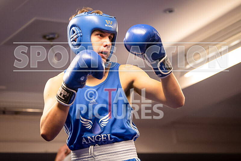 BOUT-6_Middleweight- Luke Robert v Gabriel McHugh-10 - BOUT-6_Luke Robert v Gabriel McHugh