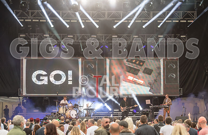 Public Service Broadcasting-3 - PUBLIC SERVICE BROADCASTING