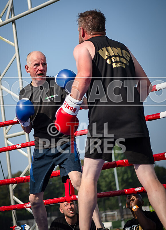 BOUT 2 - Steve -The Stoat- Ozanne v Alan -Dinosaur- Donaldson-14 - BOUT 2 - Steve 'The Stoat' Ozanne v Alan 'Dinosaur' Donaldson