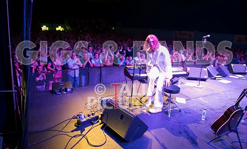 The Bootleg Beatles-77 - THE BOOTLEG BEATLES