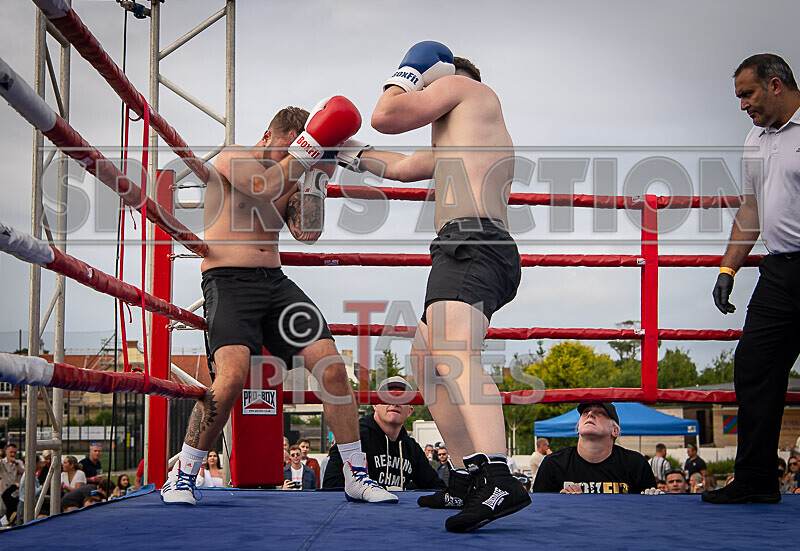 BOUT 13- Scott the Machete Mourant v Sam the Stalker Ferry-43 - BOUT 13- Scott 'the Machete' Mourant v Sam 'the Stalker' Ferry