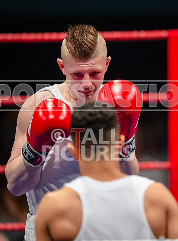 BOUT-16 - Mason Smale v Daniel Robinson-3 - BOUT-16 - Mason Smale v Daniel Robinson