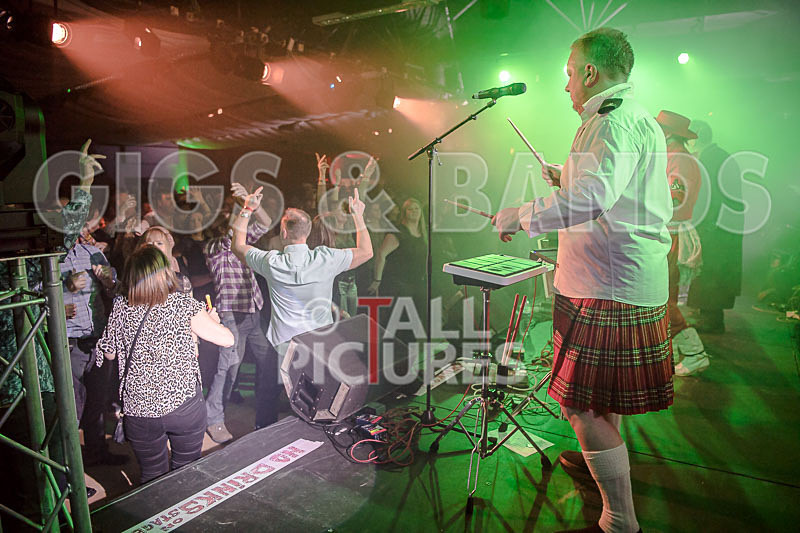 Fade2Grey-393 - FADE2GREY