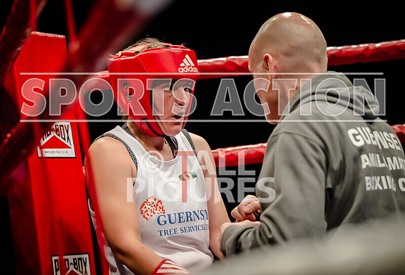 BOUT 6- Emma Martin v Stephanie Adlington-32 - BOUT 6: Emma Martin v Stephanie Adlington