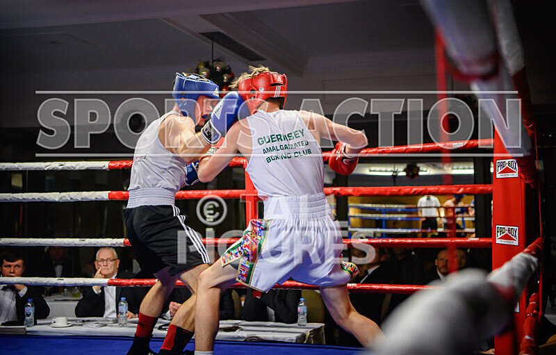 BOUT- 5_Ethan Le Moignan v Adrian Salmonowicz-3 - BOUT 5_Ethan Le Moignan v Adrian Salmonowicz