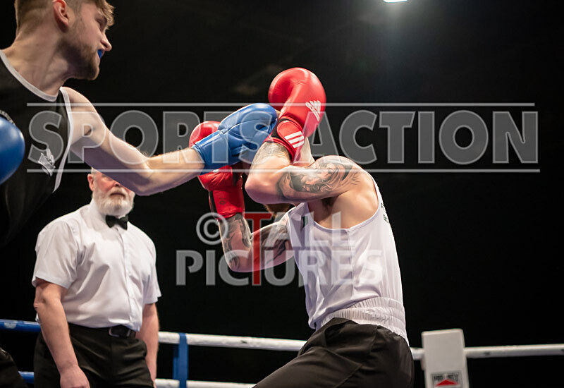 Bout 14_Rob Brehaut v Jake Bowness-17 - Bout 14_Rob Brehaut v Jake Bowness