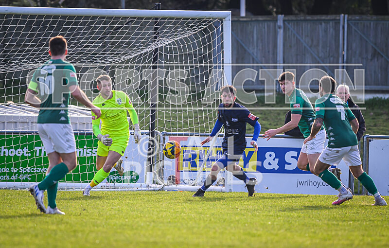 GFC v Binfield FC-112 - GFC v BINFIELD FC