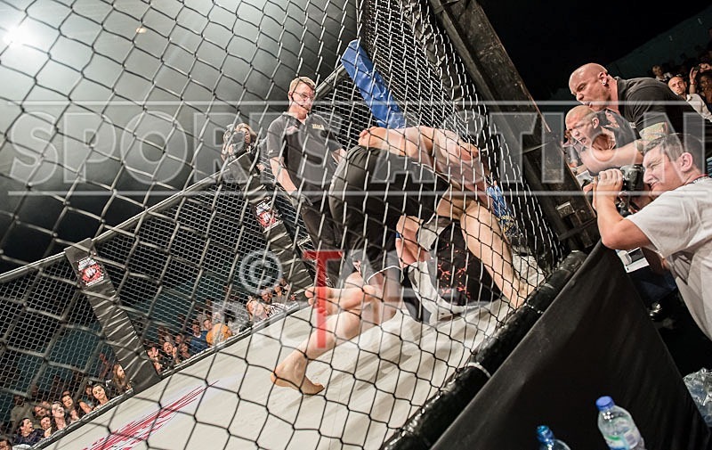 Cage Fighting_2012_Bout 11-30 - BOUT-11